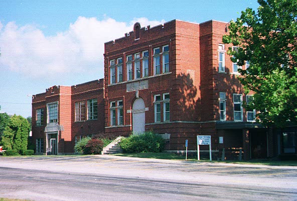 bgschool1.jpg - 76651 Bytes